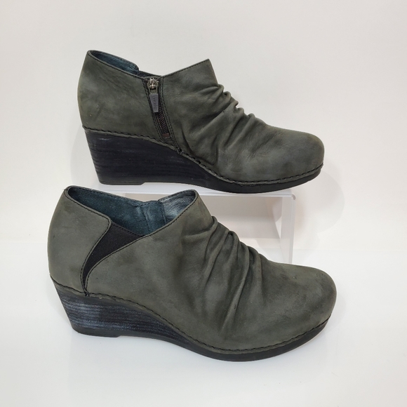 dansko sheena bootie